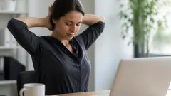 Étirement pour le cou : comment détendre les cervicales sans forcer