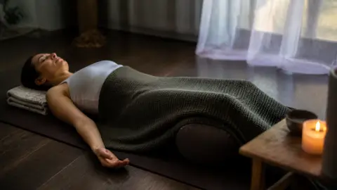Formation yoga nidra : contenu, certification et profils concernés